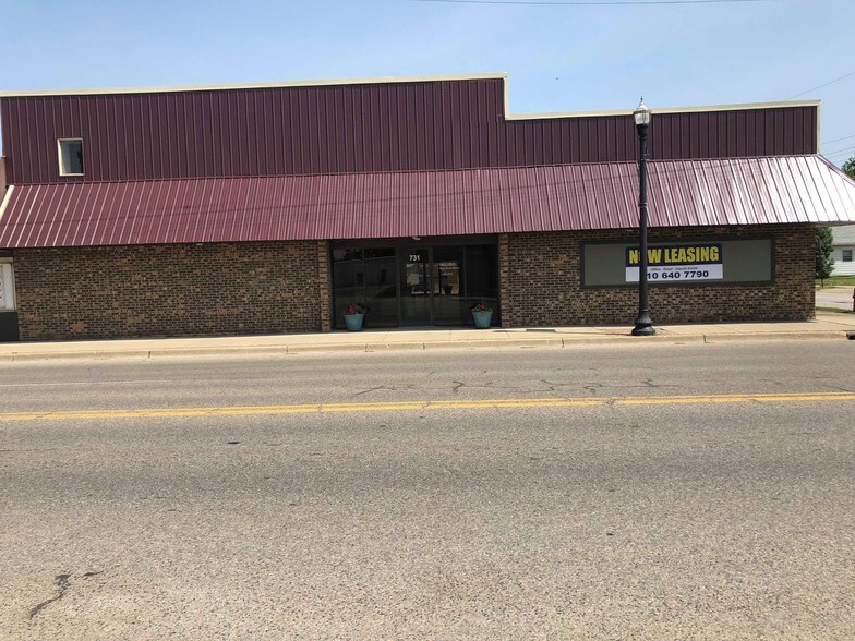 More Photos Of 727-731 E Mount Morris St, Mount Morris Storefront Retail Office For Sale