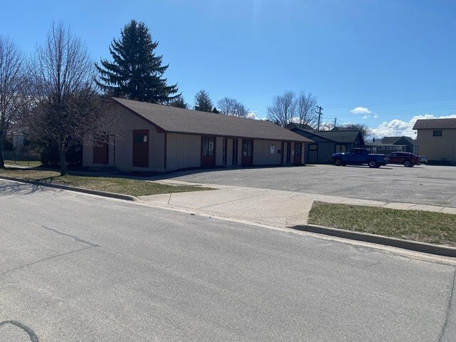 More Photos Of 228 Seventh St, Frankfort Office For Lease