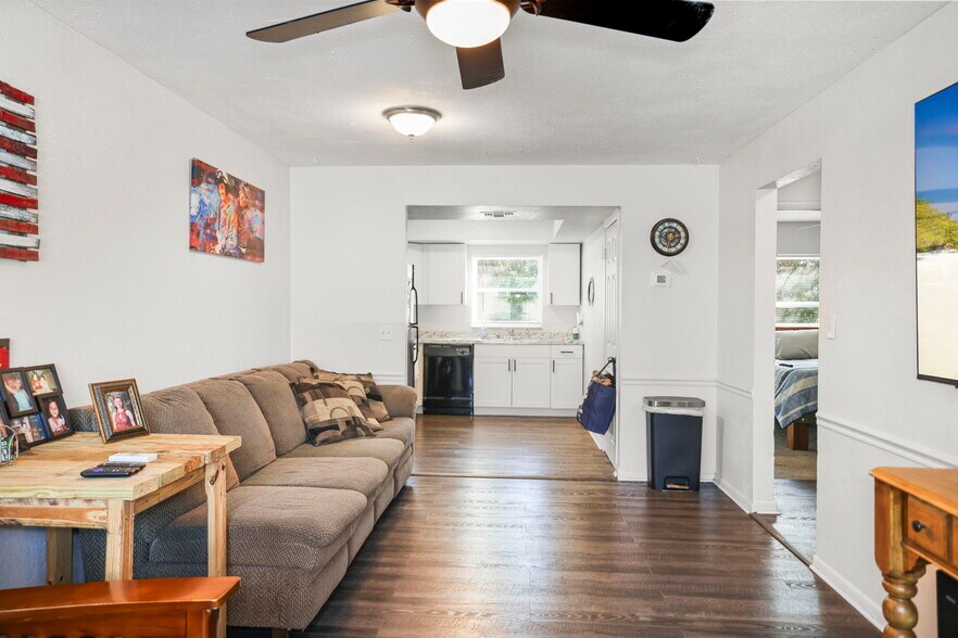 More Photos Of 7108 S Kissimmee St, Tampa Multifamily For Sale