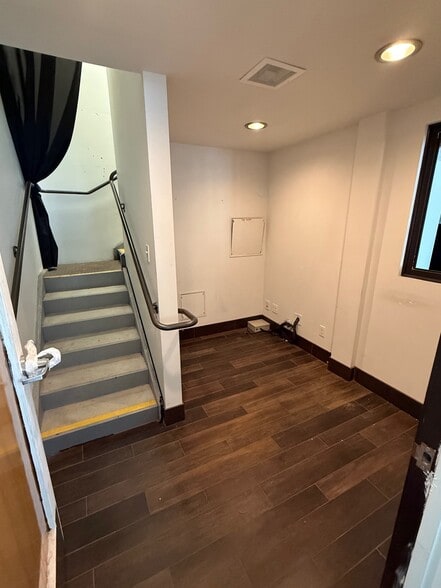 More Photos Of 302-390 11th Ave, San Diego Apartments For Sale