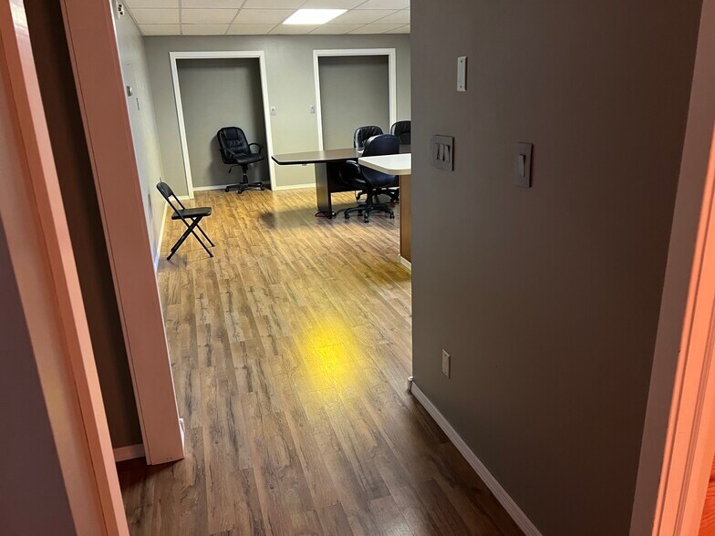 More Photos Of 102 E Station Ave, Coopersburg Office For Lease