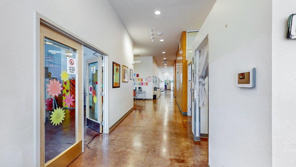 More Photos Of 1909 University Ave, Berkeley Storefront For Lease