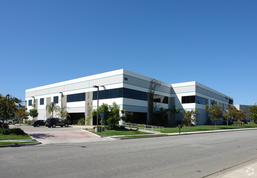 Primary Photo Of 301 Todd Ct, Oxnard Warehouse For Lease