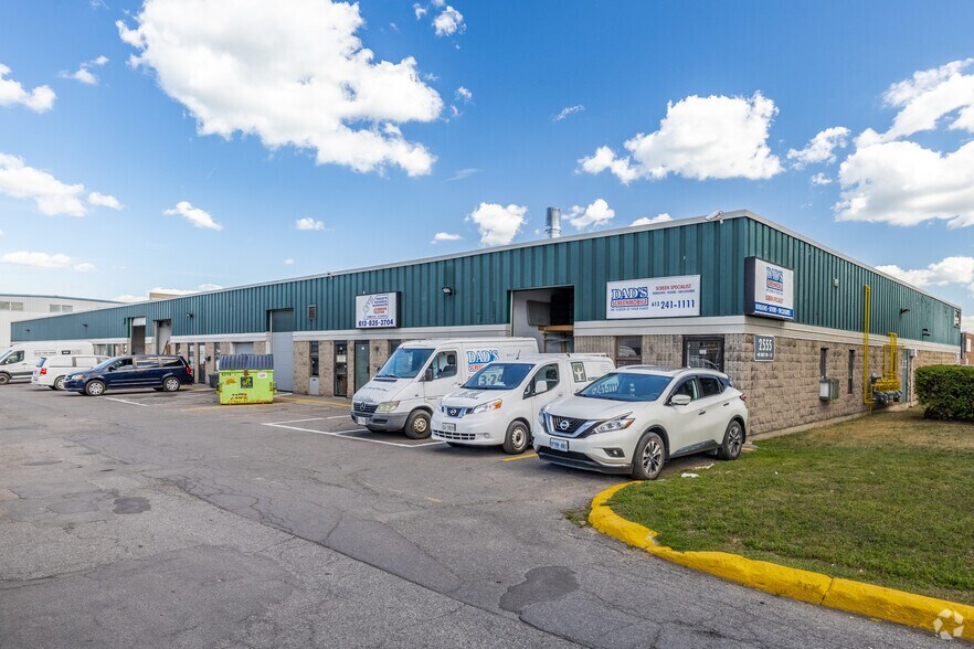 Primary Photo Of 2555 Blackwell St, Ottawa Warehouse For Lease