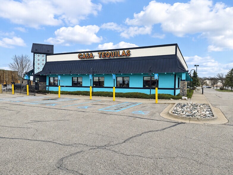 More Photos Of 4220 24th Ave, Fort Gratiot Restaurant For Sale