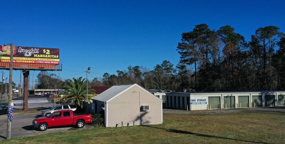 Primary Photo Of 623 Highway 90, Waveland Self Storage For Sale