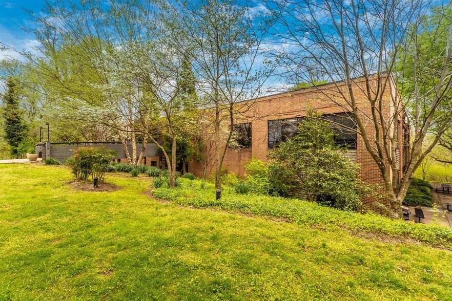 More Photos Of 4539 Metropolitan Ct, Frederick Light Manufacturing For Lease