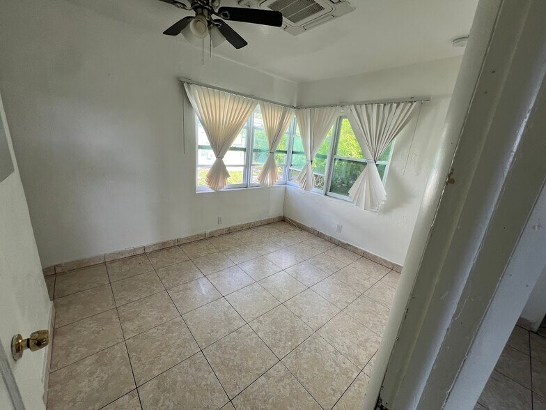 More Photos Of 705-713 NE 3rd St, Hallandale Beach Apartments For Sale