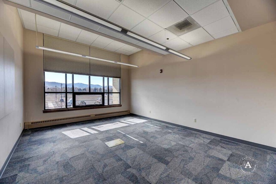 More Photos Of 754 River Rock Dr, Helena Office For Lease