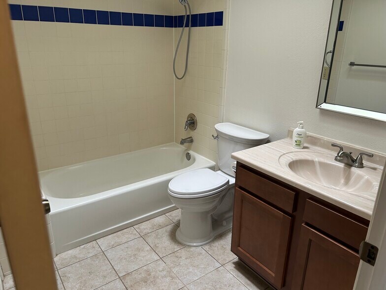 More Photos Of 2770 N Goyette Ave, Tucson Apartments For Sale