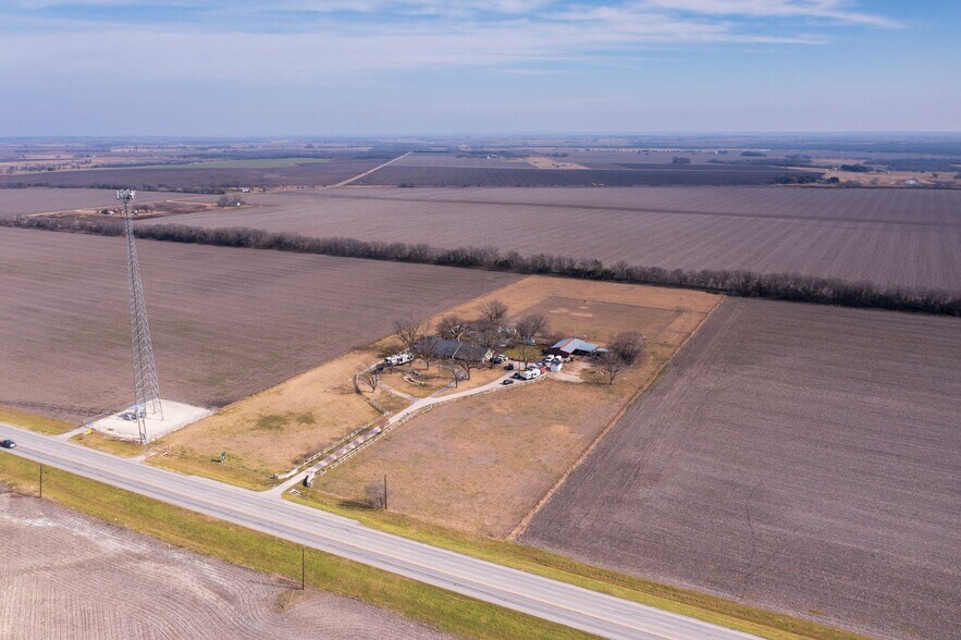 More Photos Of 11001 S State Highway 95, Taylor Land For Sale