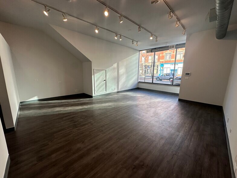 More Photos Of 1851 W Chicago Ave, Chicago Storefront Retail Residential For Lease