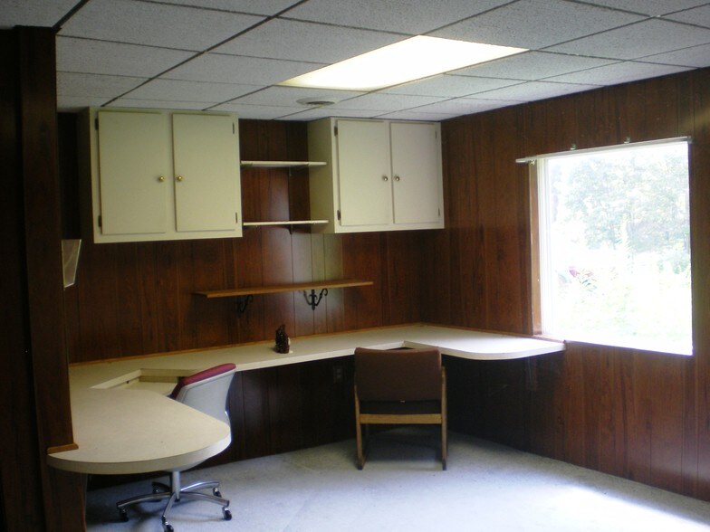More Photos Of 4939 State Highway 23, Norwich Medical For Sale