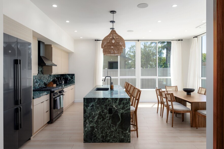 More Photos Of 5140 Los Robles Dr, Carlsbad Multifamily For Sale