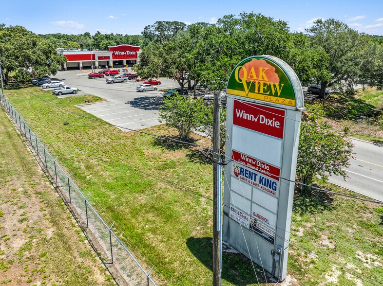 More Photos Of 38901-38923 County Road 54, Zephyrhills Storefront For Lease