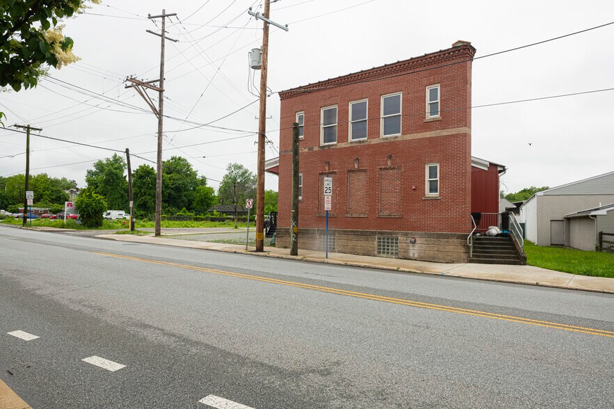 More Photos Of 425 Bridge St, Phoenixville Freestanding For Sale