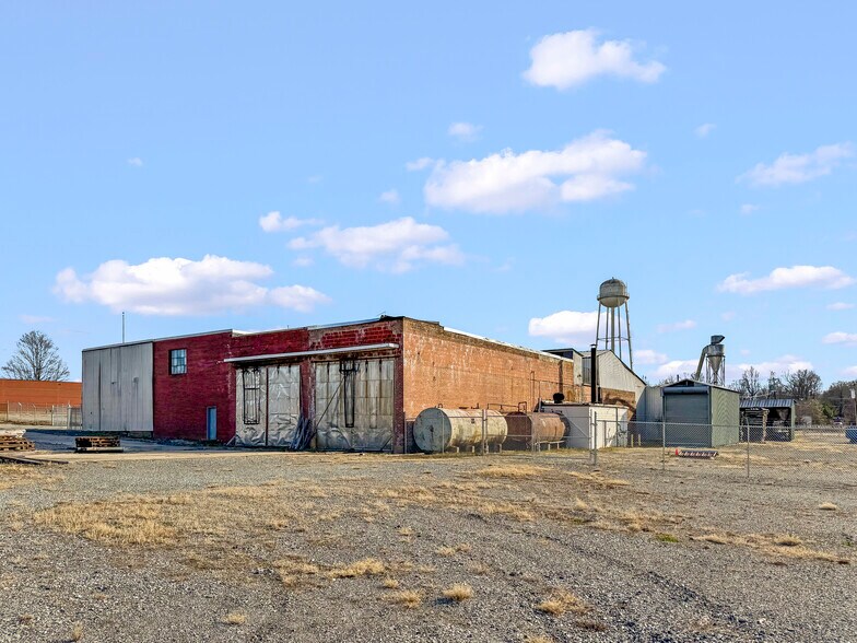 More Photos Of 1221 Thrower Rd, Pleasant Garden Manufacturing For Sale