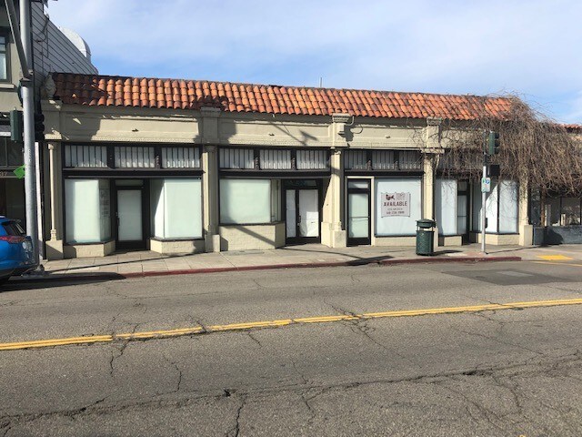 More Photos Of 5241-5245 College Ave, Oakland Storefront For Lease