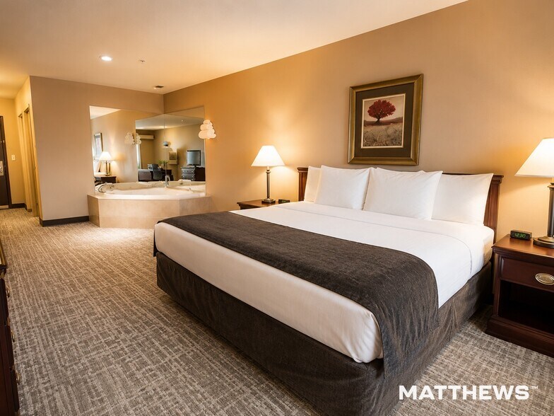 More Photos Of 110 N 54th St, Quincy Hotel For Sale