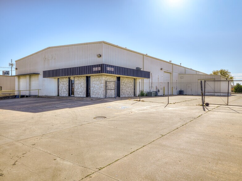 Primary Photo Of 10910 E 55th Pl, Tulsa Manufacturing For Sale