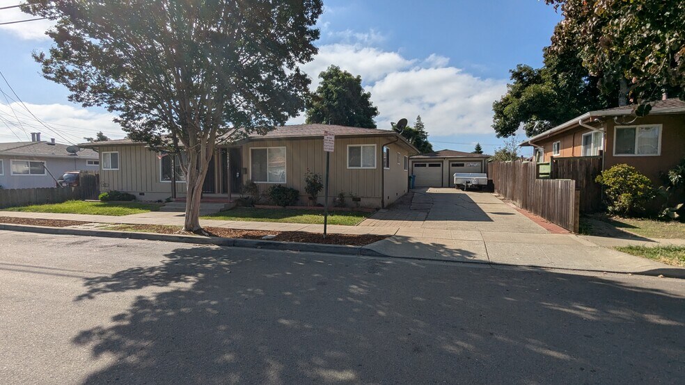 More Photos Of 24829-24831 Thomas Ave, Hayward Apartments For Sale