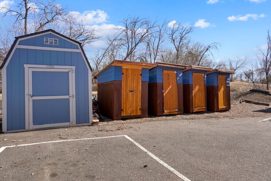 More Photos Of 403 23rd St, Golden Apartments For Sale