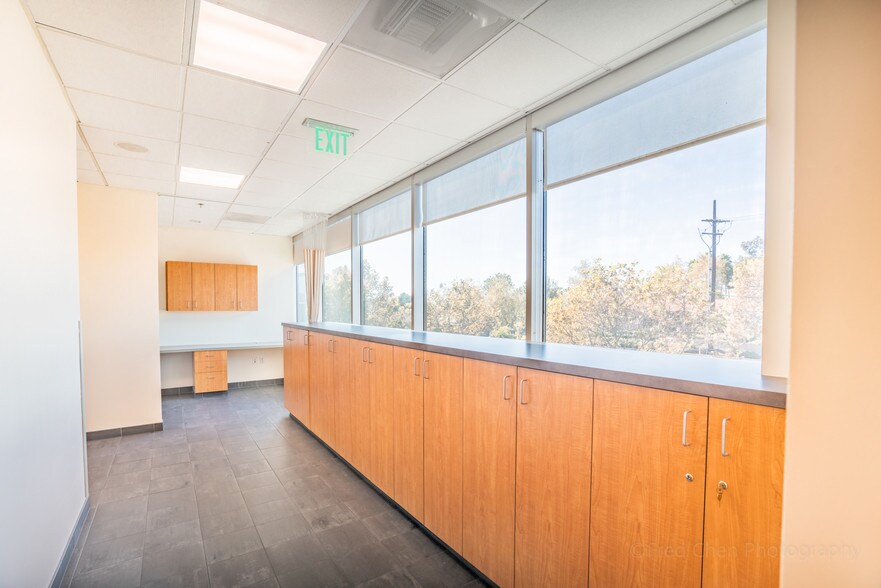 More Photos Of 2240 N Harbor Blvd, Fullerton Medical For Lease