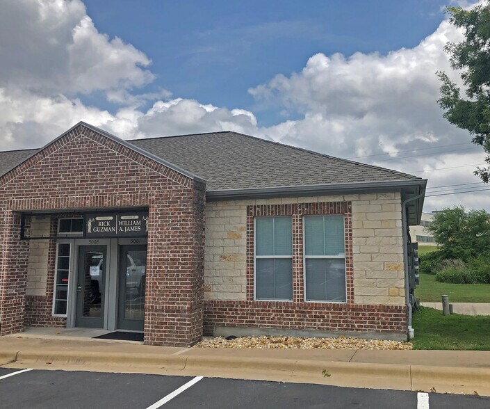 More Photos Of 2201 Double Creek Dr, Round Rock Office For Lease