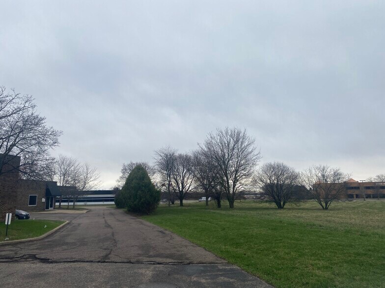 More Photos Of 3909 Research Park Dr, Ann Arbor Office For Lease