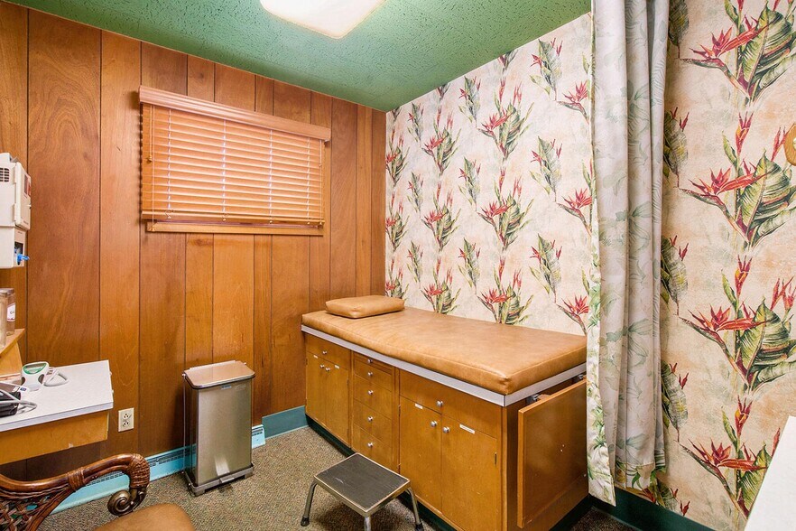 More Photos Of 1514 4th St, Jackson Healthcare For Sale