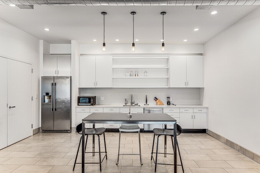 More Photos Of 325 5th St, San Francisco Office For Lease