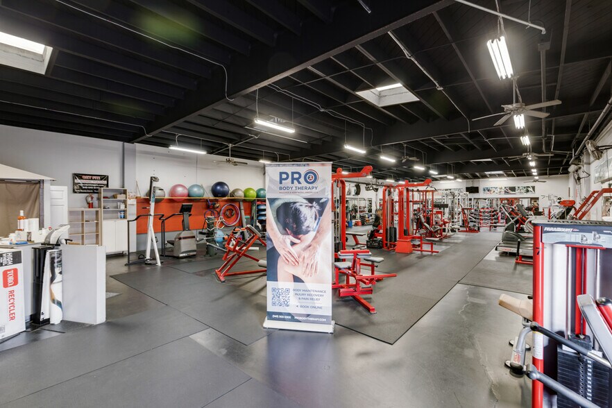 More Photos Of 640 Terminal Way, Costa Mesa Light Manufacturing For Lease