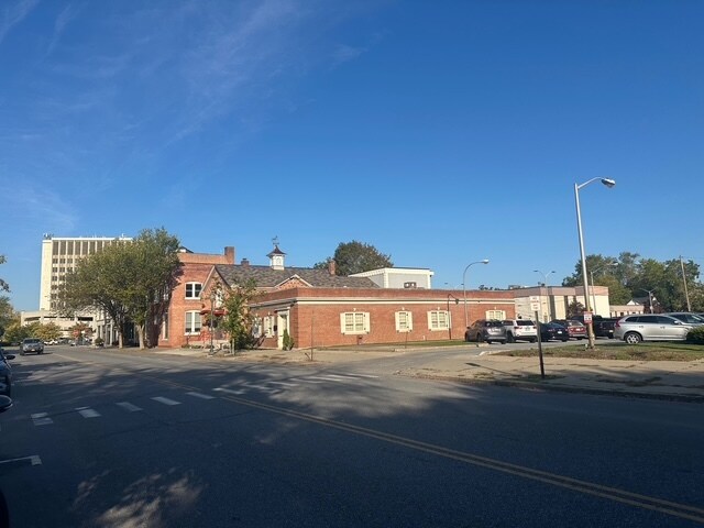 More Photos Of 24 Maple St, Glens Falls Office Residential For Lease