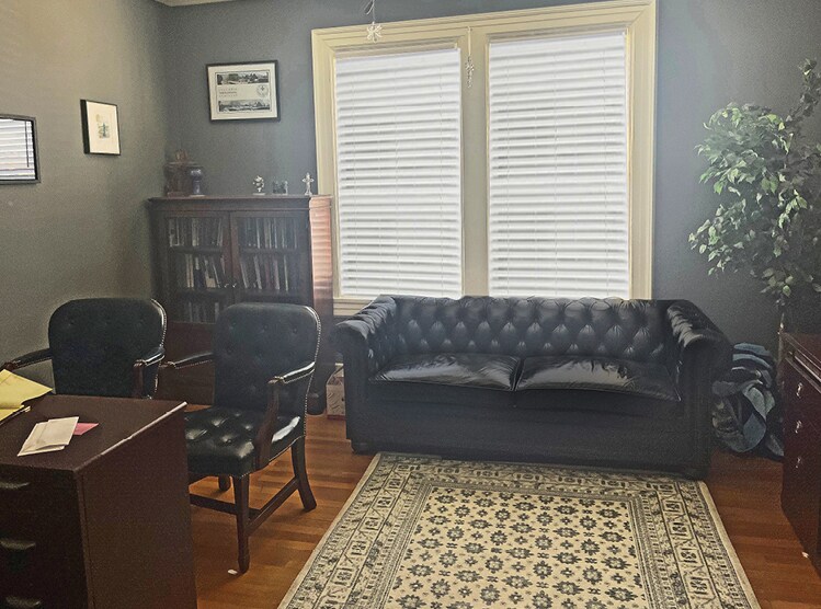 More Photos Of 449 Patterson St, Memphis Medical For Sale