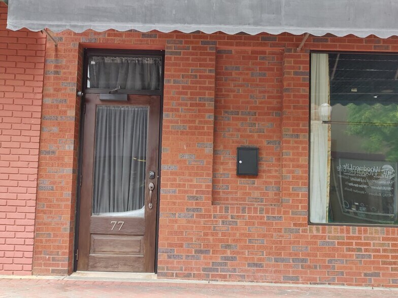More Photos Of 79 Doyle St, Toccoa Office For Sale