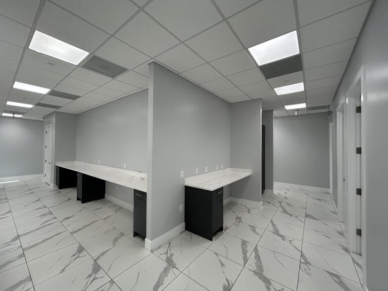 More Photos Of 22904 Lyden Dr, Estero Medical For Sale