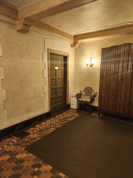 More Photos Of 9 Prospect Park W, Brooklyn Apartments For Sale