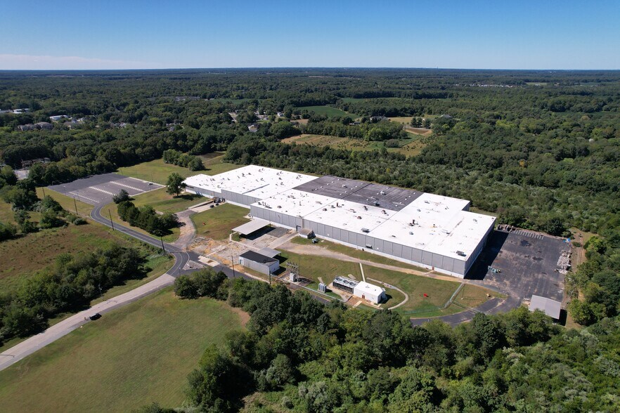 More Photos Of 836-838 N Delsea Dr, Clayton Manufacturing For Sale