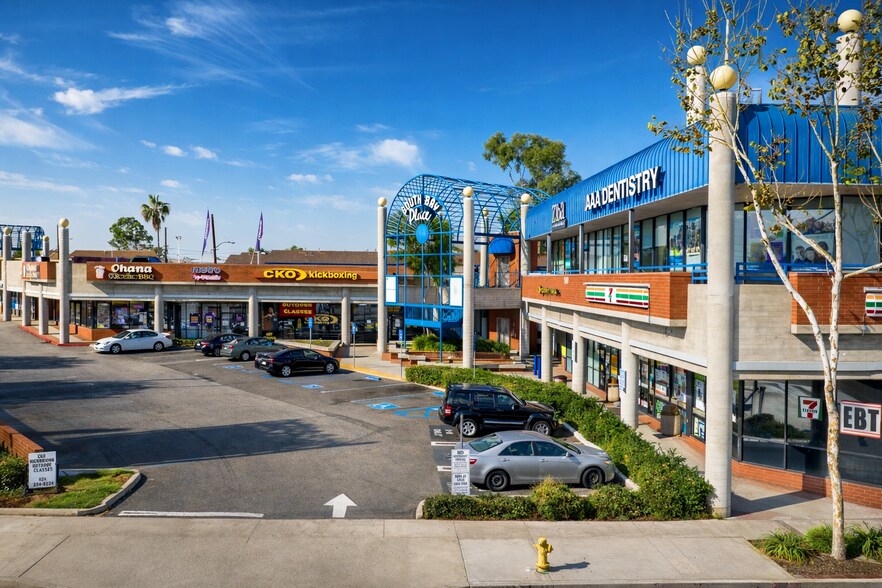 More Photos Of 4401-4453 Redondo Beach Blvd, Lawndale Unknown For Lease