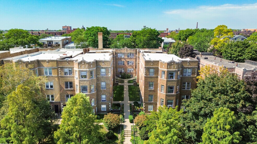 Primary Photo Of 4734 N Beacon St, Chicago Apartments For Sale