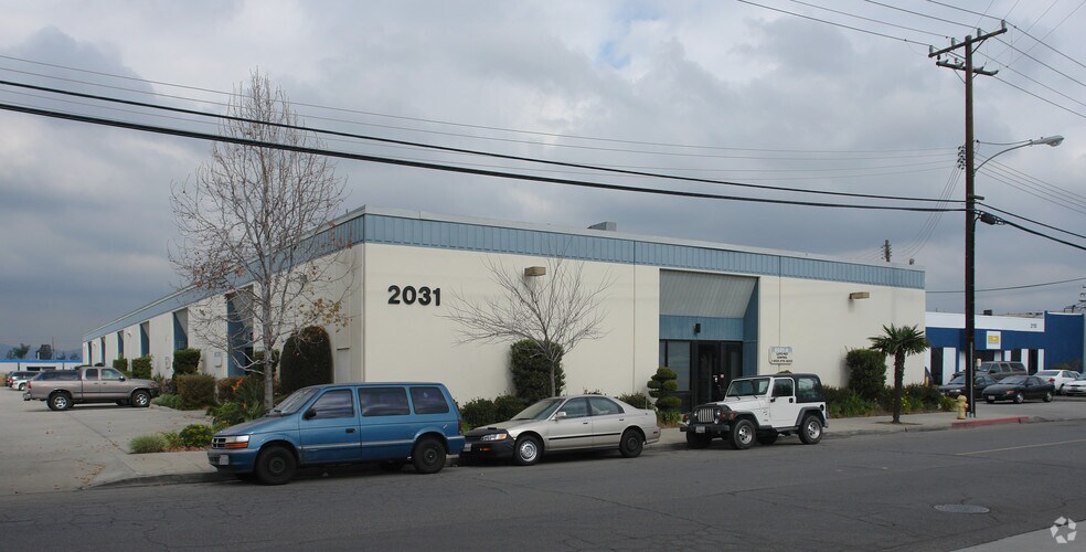 More Photos Of 2031 E Via Burton St, Anaheim Warehouse For Lease