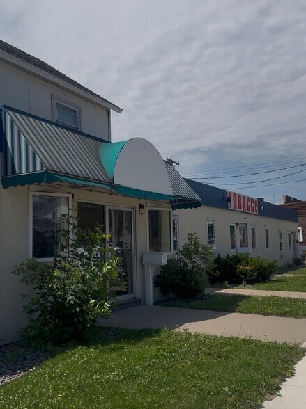 More Photos Of 718 E 13th St, Glencoe Medical For Lease