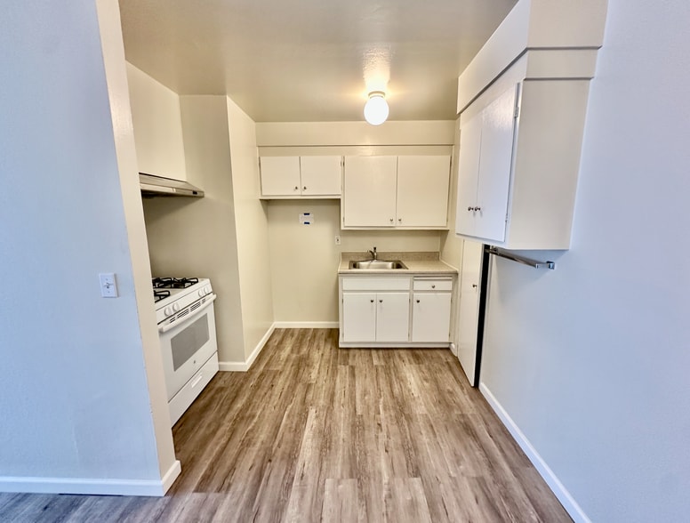 More Photos Of 1728 Curtis St, Berkeley Apartments For Sale