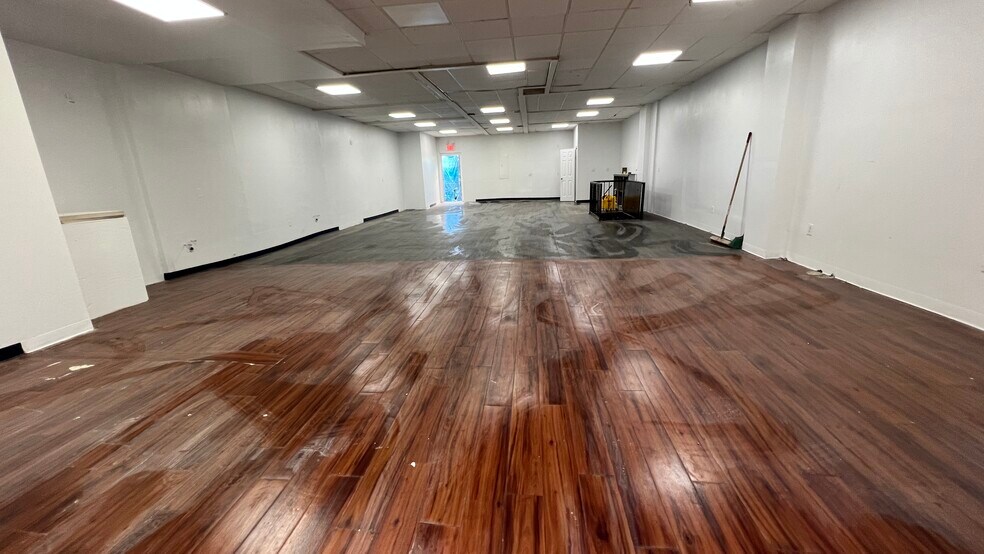 More Photos Of 3845-3847 Tenth Ave, New York Storefront For Lease