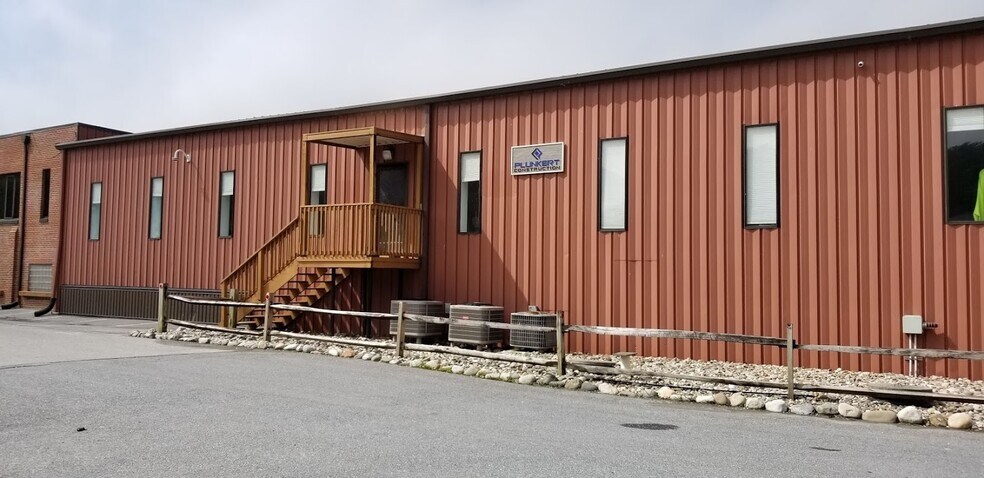 More Photos Of 2601 Emory Rd, Finksburg Flex For Lease