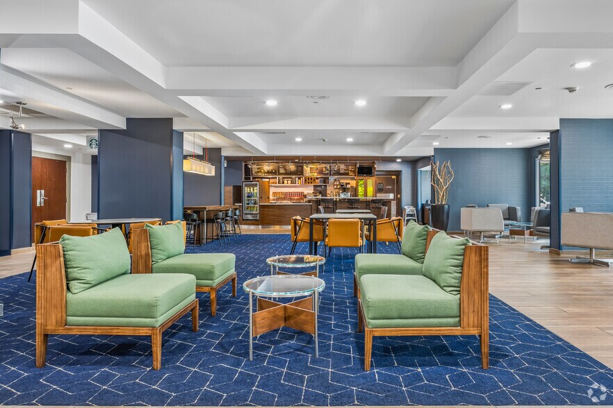 More Photos Of 3076 Kirby Pky, Memphis Hotel For Sale