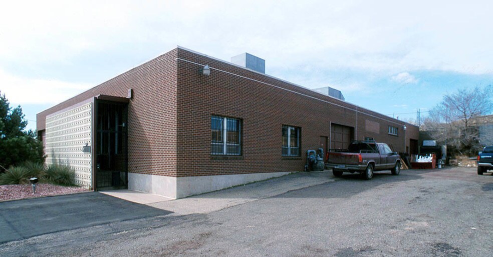 More Photos Of 1975 S Navajo St, Denver Manufacturing For Sale