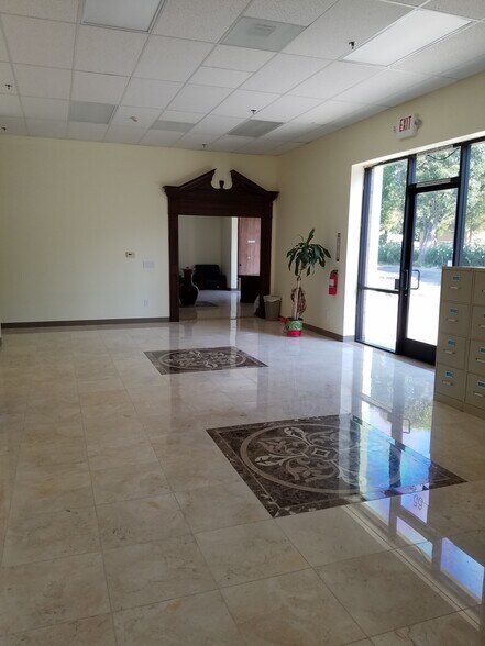 More Photos Of 2092 Concourse Dr, San Jose General Retail For Lease
