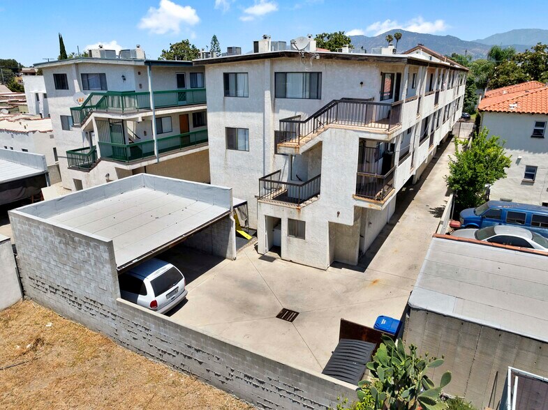 More Photos Of 1004 E Garfield Ave, Glendale Apartments For Sale