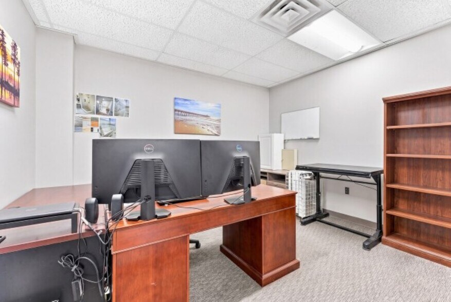More Photos Of 9250 Highway 17 Byp, Murrells Inlet Office For Sale